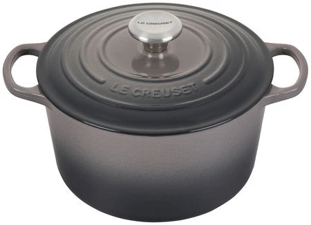 Le Creuset Signature Deep Dutch Oven 5 1/4 Qt. 3 Le Creuset Signature Deep Dutch Oven 5 1/4 Qt.