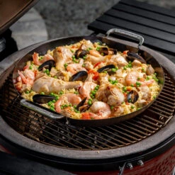 Kamado Joe KARBON STEEL™ Paella Pan -Gourmet Grills KJ15124722 06 FoodAngled