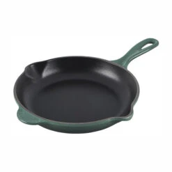 Le Creuset Traditional Skillet - 9" -Gourmet Grills L2024 23795