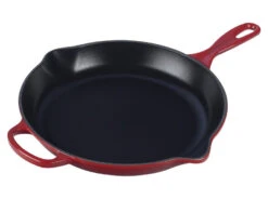 Le Creuset Signature Skillet - 11 3/4" -Gourmet Grills LS2024 3067