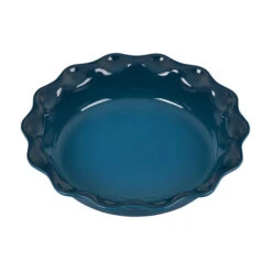 Le Creuset Heritage Pie Dish -Gourmet Grills RS17020 HeritagePieDeepTeal 1 lpr