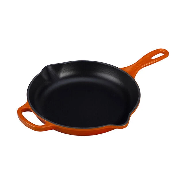 Le Creuset Signature Skillet - 9" 3 Le Creuset Signature Skillet - 9"