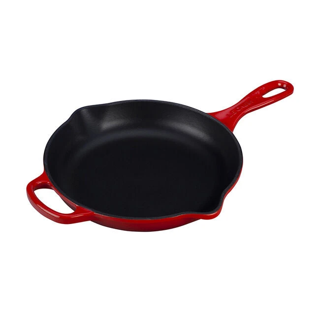 Le Creuset Signature Skillet - 9" 7 Le Creuset Signature Skillet - 9" - Image 5