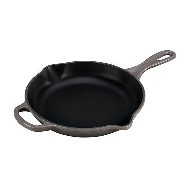 Le Creuset Signature Skillet - 9" 8 Le Creuset Signature Skillet - 9" - Image 6