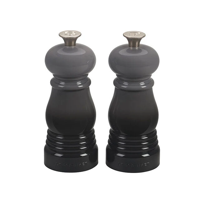 Le Creuset Salt And Pepper Mill 2-Piece Set 9 Le Creuset Salt And Pepper Mill 2-Piece Set - Image 7