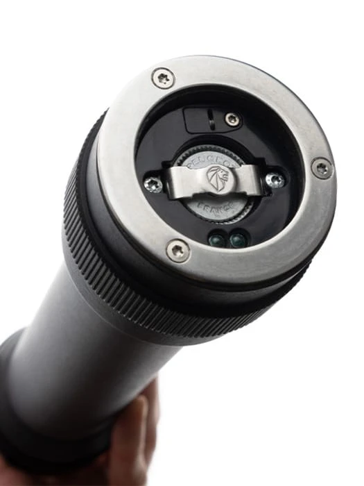 Peugeot BBQ Pepper Mill 6 Peugeot BBQ Pepper Mill - Image 4