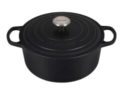 Le Creuset Round Dutch Oven 5 1/2 Qt. 23 Le Creuset Round Dutch Oven 5 1/2 Qt. -Gourmet Grills ls2501 2620ss