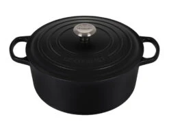 Le Creuset Round Dutch Oven 7 1/4 Qt. -Gourmet Grills ls2501 2820ss