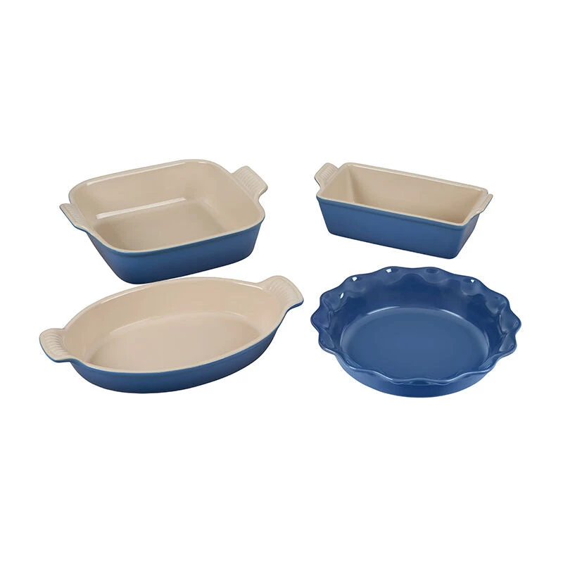 Le Creuset Heritage 4-Piece Bakeware Essentials Set 3 Le Creuset Heritage 4-Piece Bakeware Essentials Set