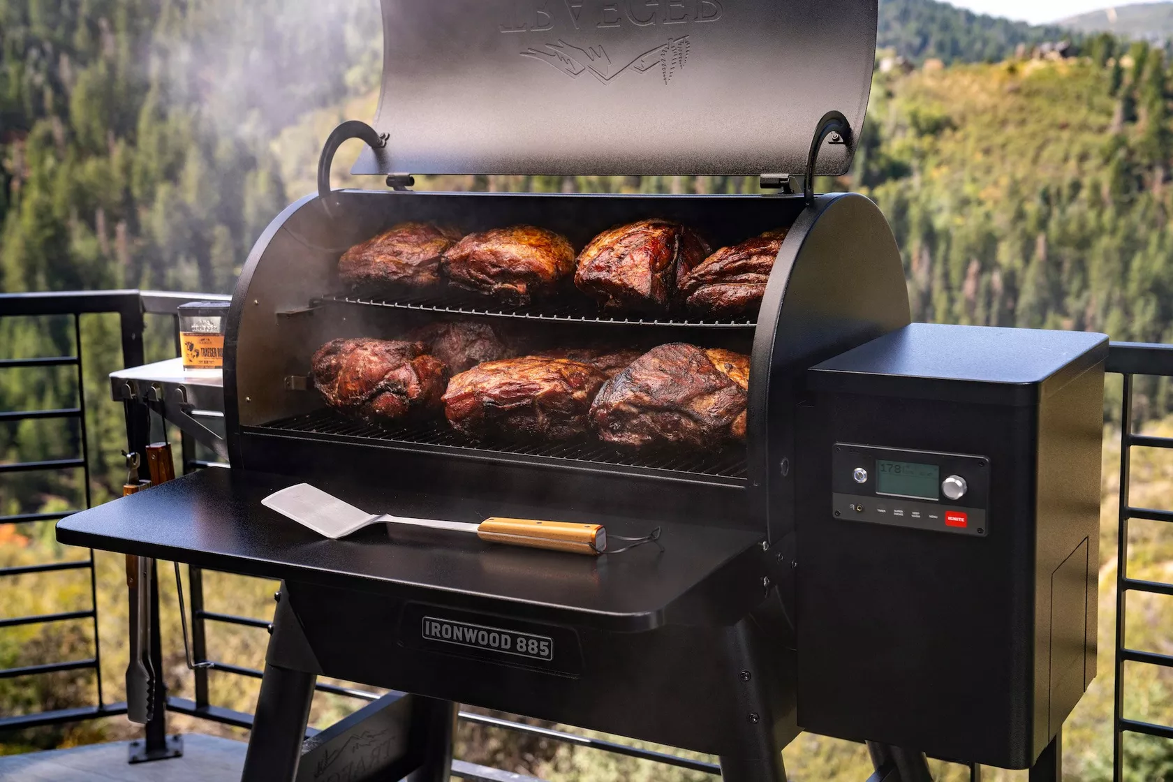 Front Page -Gourmet Grills Ironwood 885 Series Lifestyle